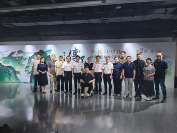 “传承 —— 华拓、万里君师徒中国画高校联展”走进东南大学