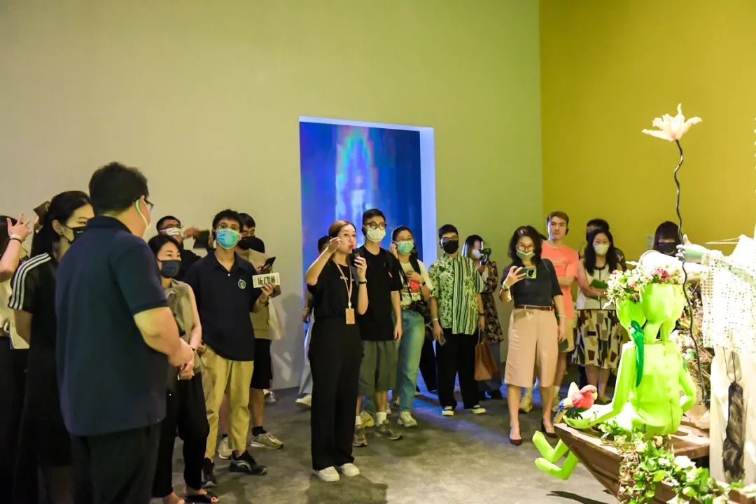 德基美术馆：飞越之线，为了可能的世界(图2)