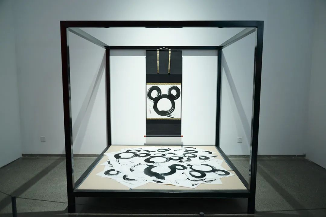 全新诠释|60位国内外艺术家如何创作自己的米奇(图19)