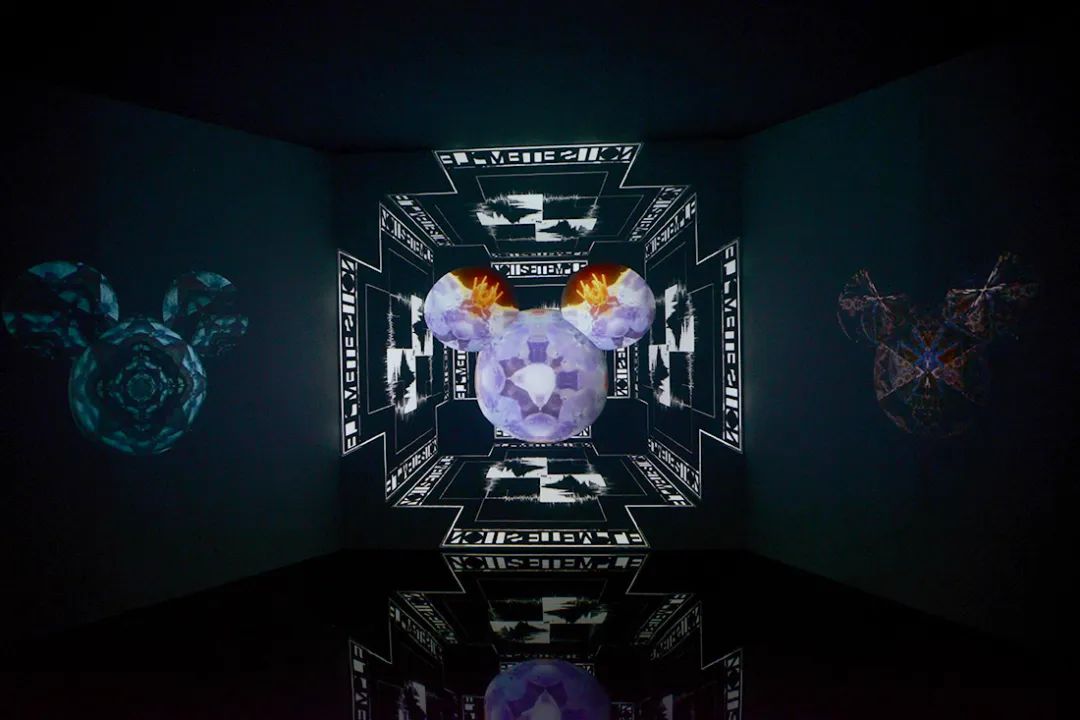 全新诠释|60位国内外艺术家如何创作自己的米奇(图20)