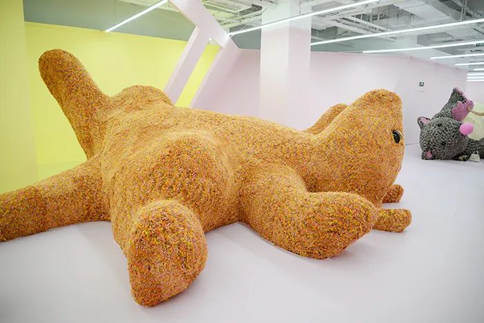 大黄鸭来了：我的创作是一种比喻，与动物本身无关(图8)