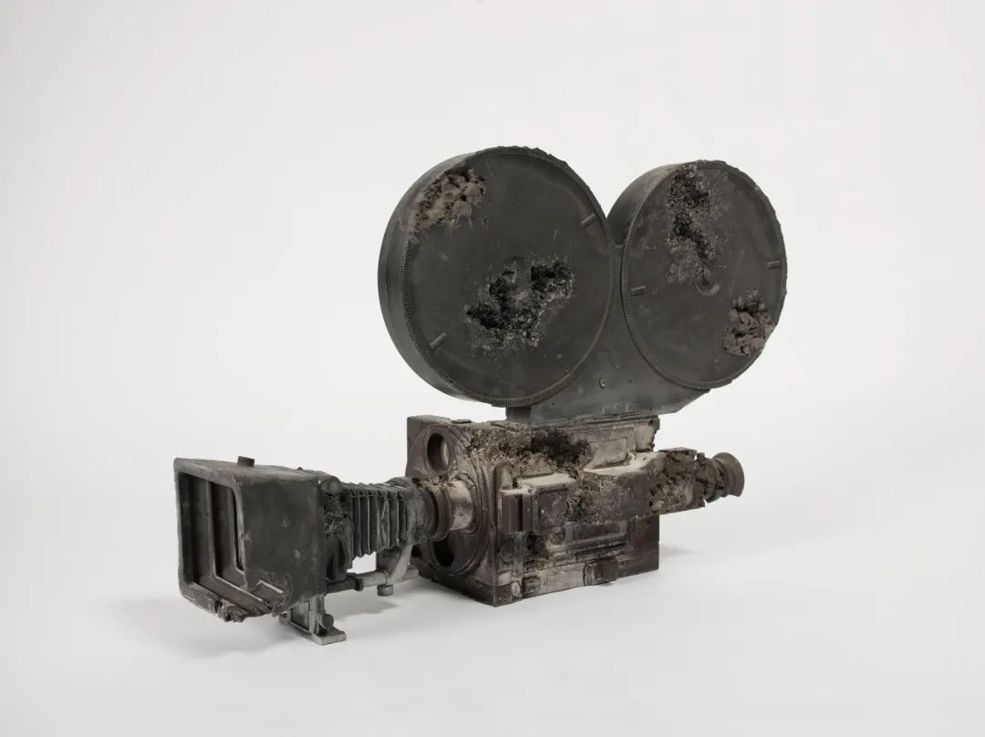 这个世界一半在重组，一半在被腐蚀(图5)