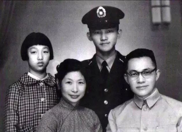 傅申《书画鉴定研究》限量钤印版 (图2)