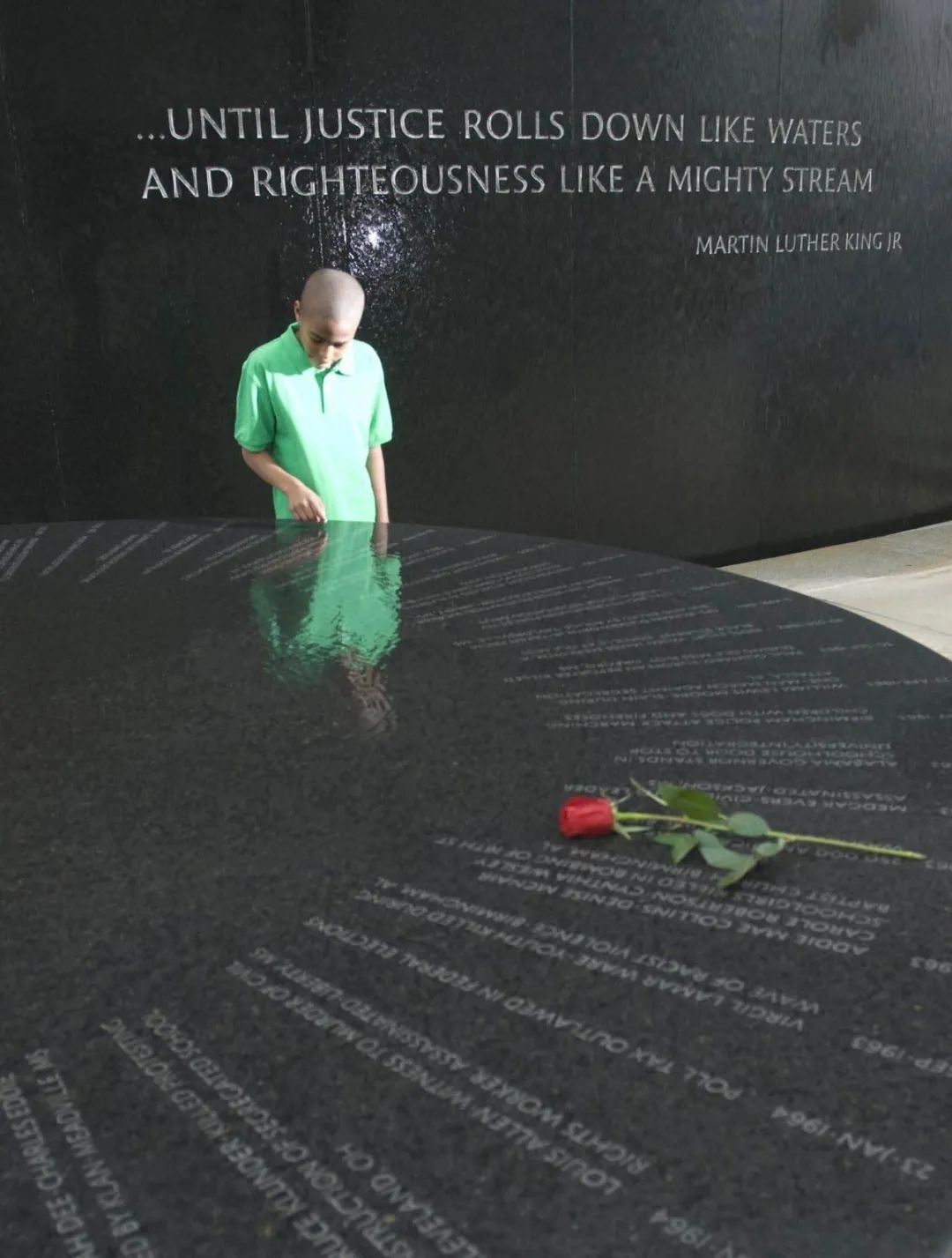 观察|公共艺术的暴力编码(图32)