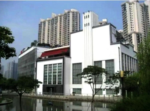 酿造楼改造成的会所.jpg