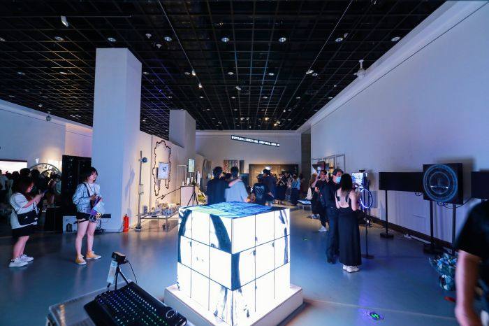 2023中国美术学院毕业季：3000余件作品共同绽放“大脑花园”(图43)