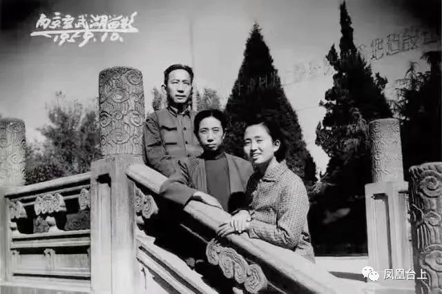 《凤凰台上》4.jpg