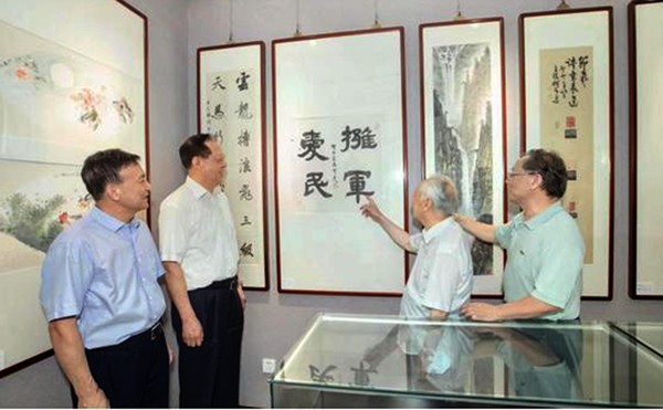 戎耀一生通稿3.jpg