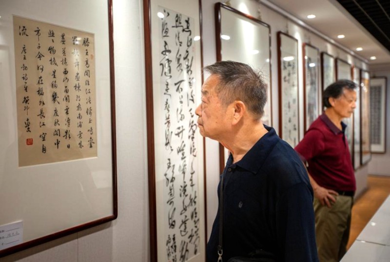 戎耀一生通稿4.jpg