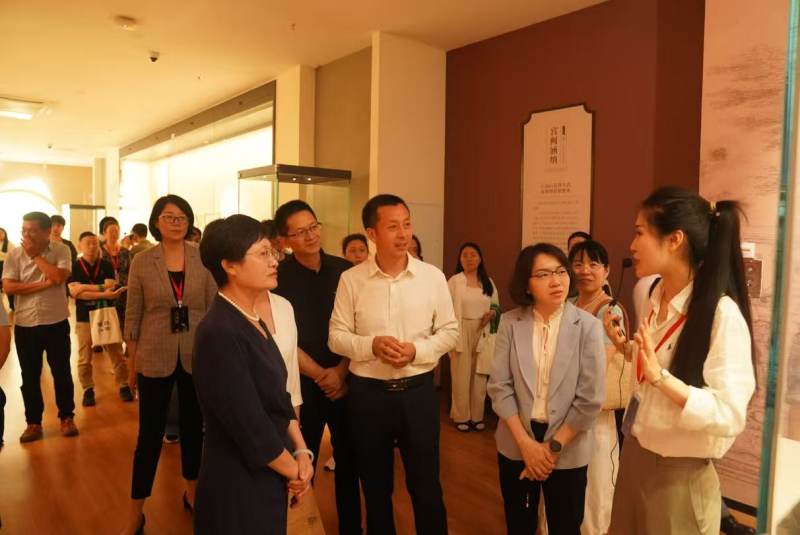 风雅江南——南北交融的宫廷美学特展开幕(图4)
